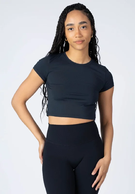 Women's shirt and tank with open back -LiteSpeed Short Sleeve Crop Black