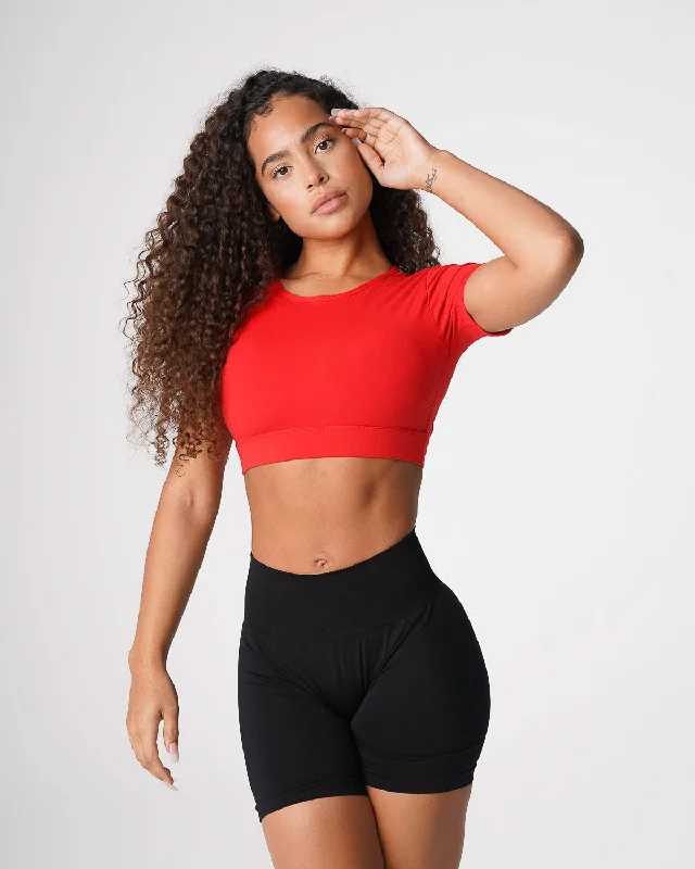 Sportswear tops for maintenance-Scarlet Open Back Tee