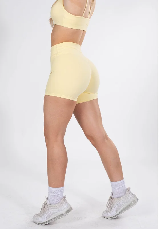 Shorts Valentine's-UltraLux Curve Contour Sculptseam™ Short Lemon Drop