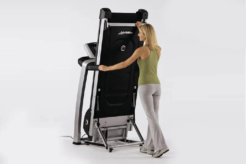 treadmill with smooth running-LIFE FITNESS F3 TREADMILL