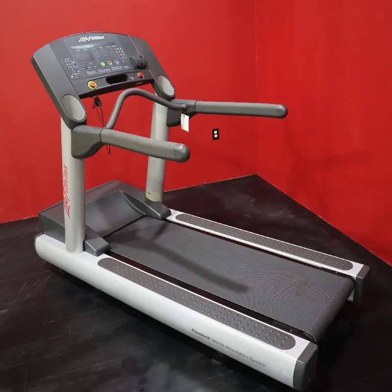 treadmill for casual jogging-Life Fitness CLST Integrity Series Treadmill (Light Gray) *Refurbished*