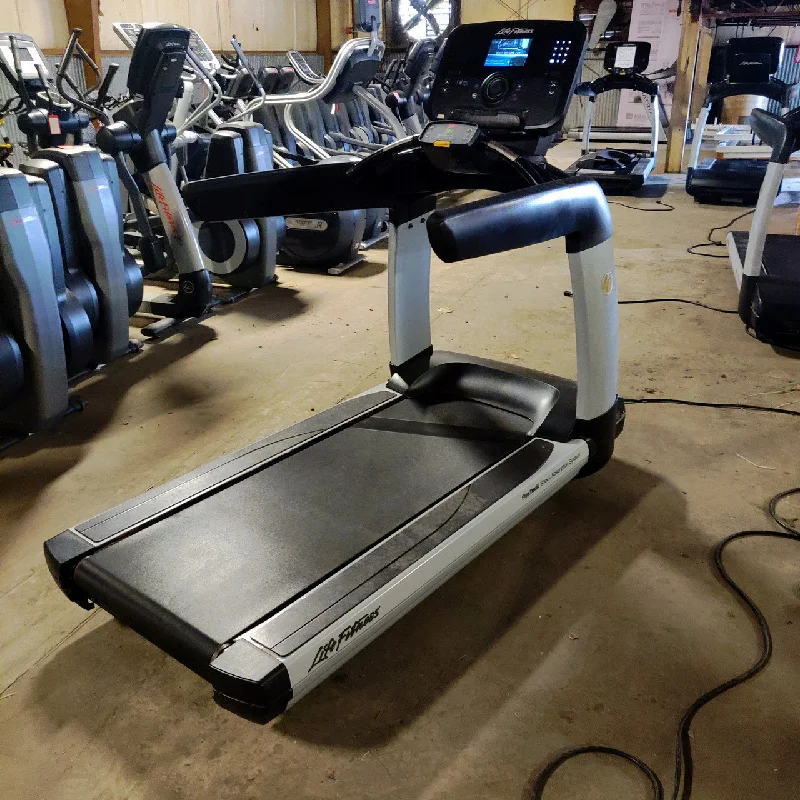 treadmill for seniors-Refurbished Life Fitness 95T Explore Treadmill Commercial Grade for Cardio